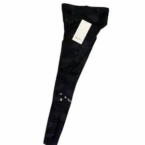 Lululemon Fast and Free HR Tight 25” Black Camo Sz 4 Hawaiian Islands Logo Rare